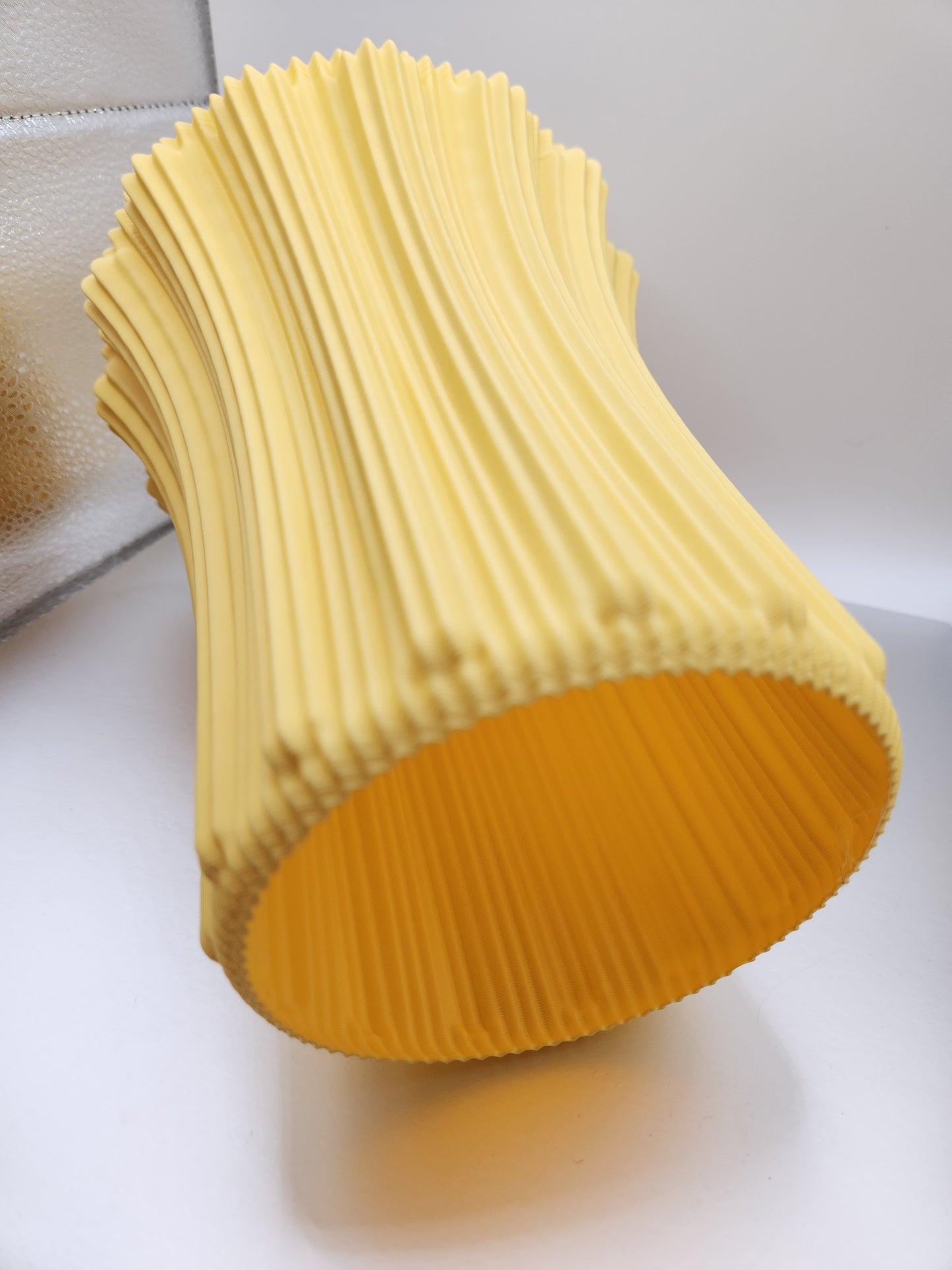 Pipe Vase by Lunfardo