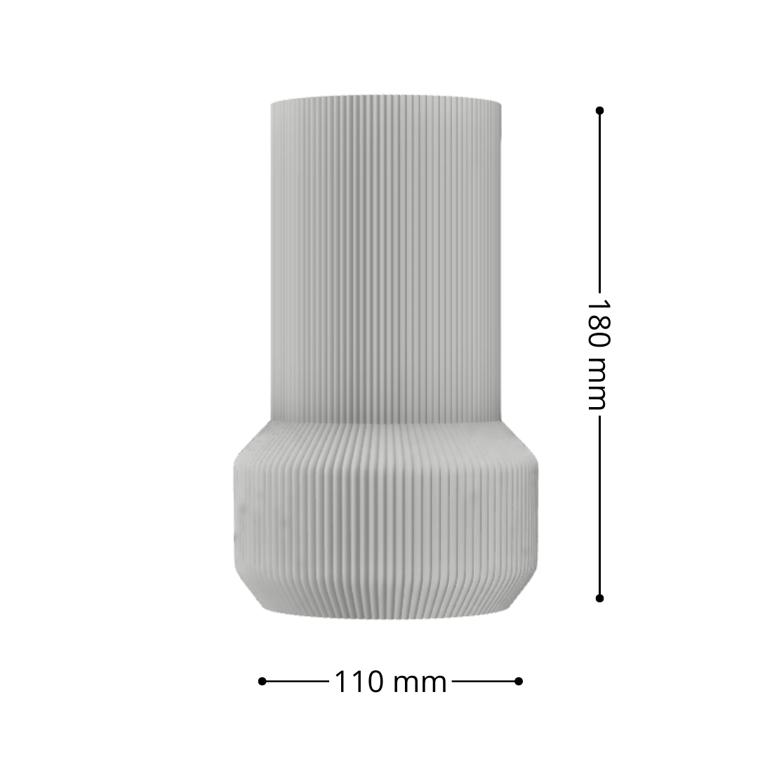 Niza Vase by Lu Cop